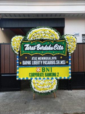 Papan Bunga Duka di Baru